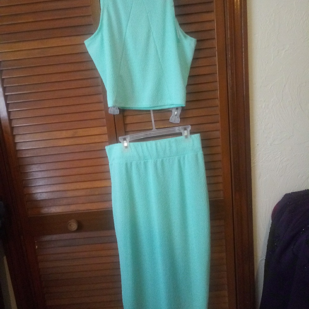 2 pcs dress set, Mint color.